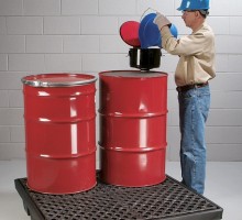 




하부 액체저장소는 드럼에서 흘러나올 수 있는 유해물질을 수용하여&nbsp;화학물질관리법 실내저장과 관련된 규정을 준수저밀도 폴리에틸렌 재질로 자외선, 녹, 부식, 화학물질에 대응&nbsp;